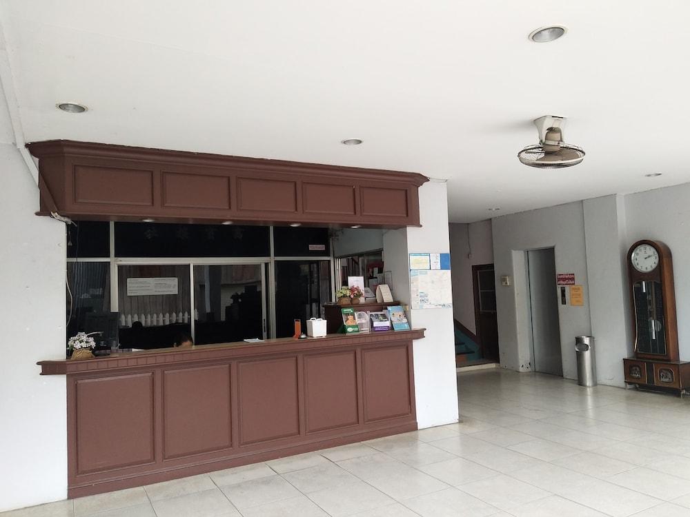 Pakchong Phubade Hotel Exterior photo