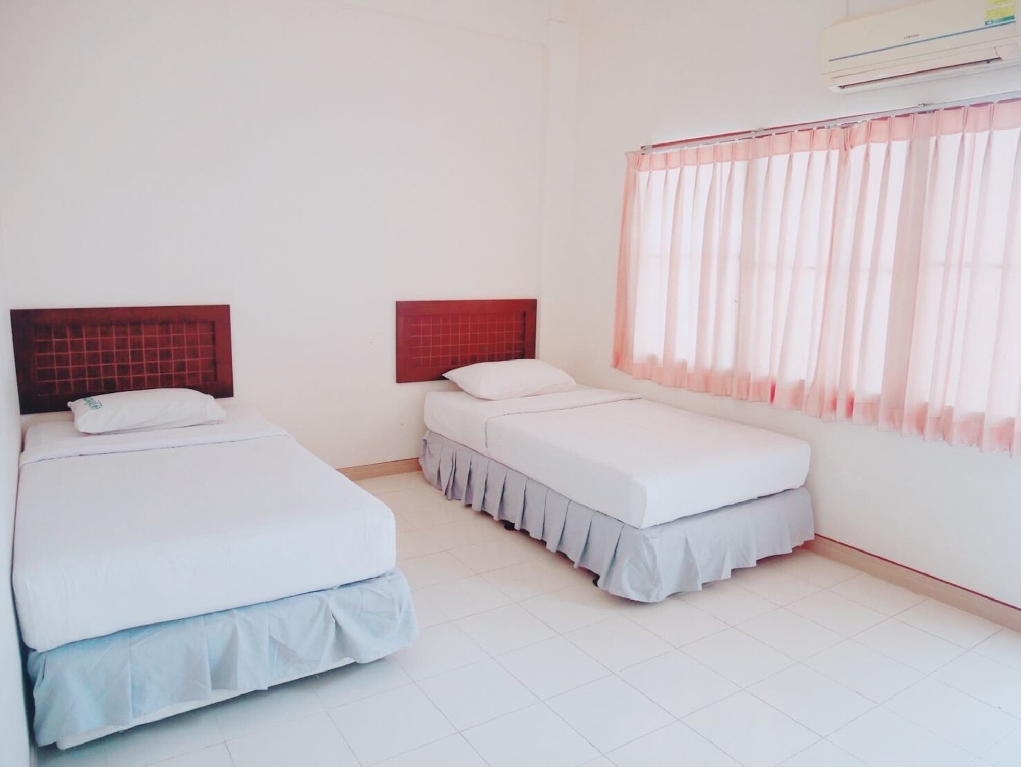 Pakchong Phubade Hotel Exterior photo